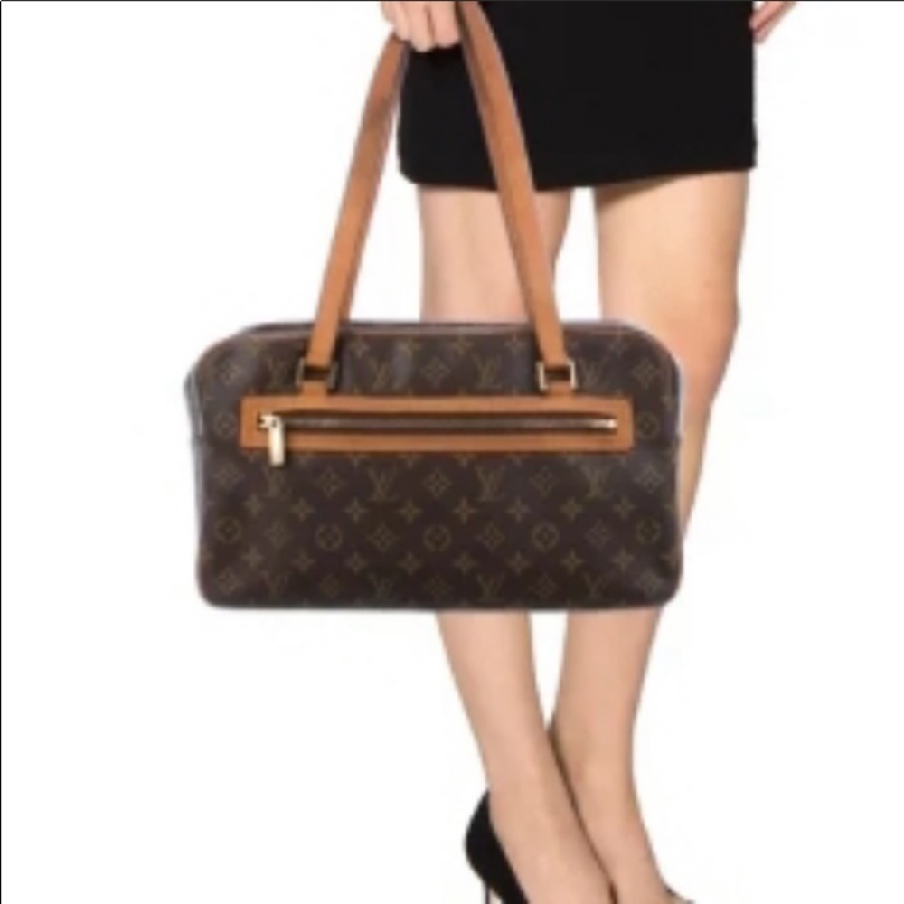 Louis Vuitton Monogram Cite MM Authentic bag